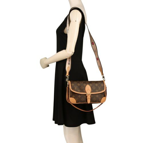 LOUIS VUITTON ルイヴィトン ショルダーバッグ モノグラム ディアヌ NM 
