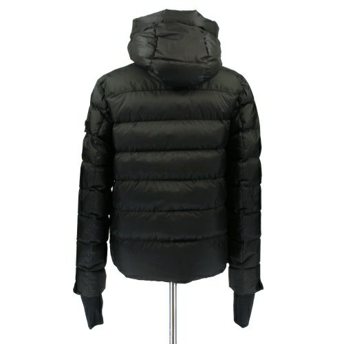 モンクレール ダウンジャケット　2サイズ　ブラック　M〜L 薄手 MONCLER（モンクレール） ダウンジャケット メンズ Fellberg スキー