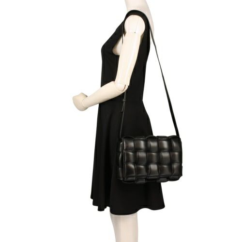 ボッテガヴェネタ ショルダーバッグ レディース パデッド カセット ブラック BOTTEGA VENETA 591970 VCQR1 8425  BLACK