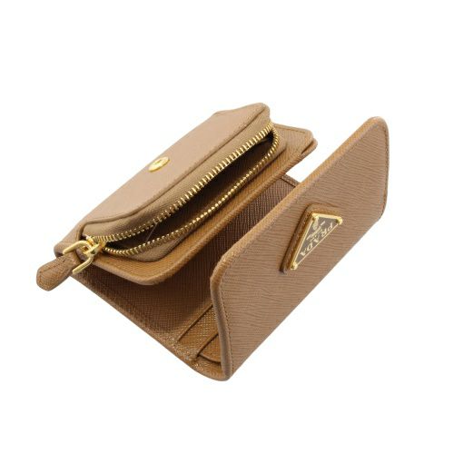 プラダ 三つ折り財布 コンパクト財布 レディース トライアングル プラダ 三つ折り財布 コンパクト財布 レディース トライアングル