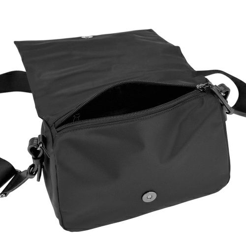 エンポリオアルマーニ ショルダーバッグ メンズ ブラック EMPORIO ARMANI EM001806 AF13454 UC001