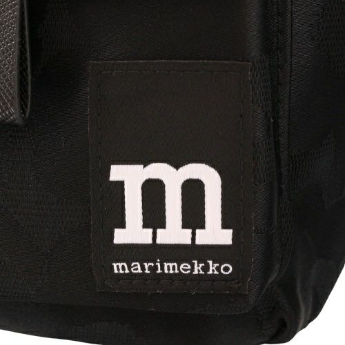 新品　マリメッコ　ボディバッグ marimekko（マリメッコ） ショルダーバッグ Neat Crossbody Unikko S