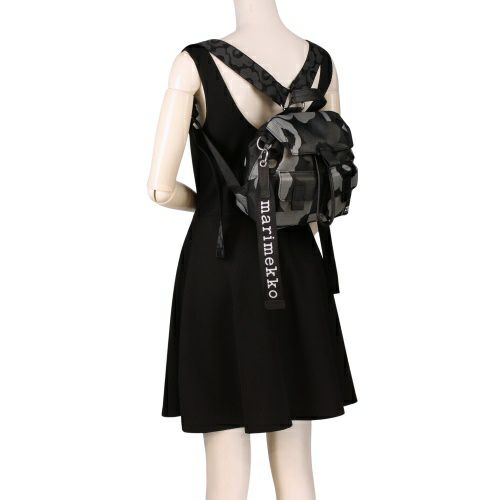 マリメッコ リュックサック バックパック レディース EVERYTHING BACKPACK S UNIKKO ブラック marimekko 94812 990 Grey/Dark Grey/Black